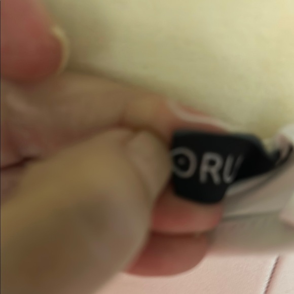 Elegant White One-Shoulder Dress - Picture 4 of 5